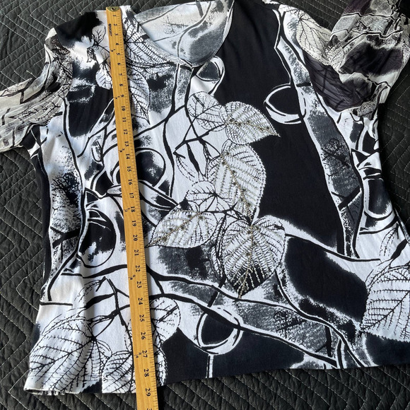 Fashque Blouse Womens Plus Size 2X XXL Black White Floral Sheer Sleeve Beaded - Picture 11 of 12